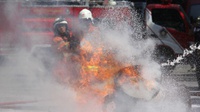 18 Damkar Berupaya Padamkan Kobaran Api di Ruko Jaksel