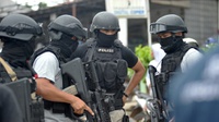 Densus 88 Geledah Rumah Terduga Pelaku Teroris di Pekanbaru