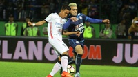 Arema FC vs Sriwijaya FC: Laga Adu Kekuatan Fisik