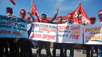 Cegat Jokowi, Massa AMT Pertamina Minta Kepastian Masalah Mereka