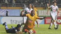 Hasil Pertandingan Sriwijaya FC vs Persipura Skor Akhir 2-2