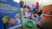 Jokowi Ajak Semua Instansi Ikut Sukseskan Imunisasi MR