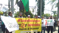 Peserta Aksi Bela Rohingya Desak Myanmar Hentikan Kekerasan
