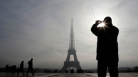 Menara Eiffel Dipadamkan untuk Hormati Korban Las Vegas