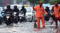 Bioskop Hollywood XXI Tergenang Saat Hujan Deras Guyur Jakarta