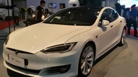 Tesla Tarik 11.000 Mobil SUV Model X karena Jok Bermasalah