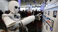 Pajak Robot: Jawaban Tenaga (Produksi) Manusia Diganti Otomatisasi?