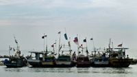 Tumpahan Minyak Kembali Cemari Perairan Pulau Untung Jawa