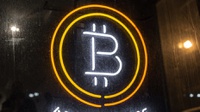 Bitcoin: Emas atau Batu Akik Digital?