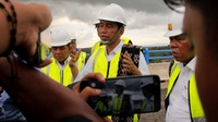 Jokowi Minta Pengawasan Proyek Infrastruktur Diperketat