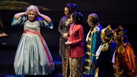 Sentilan Politik dalam Dialog Teater di Peringatan Harlah Megawati
