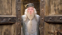 Sekuel Fantastic Beasts Tak Ungkapkan Dumbledore Gay