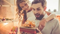 15 Ucapan Valentine untuk Teman, Pacar, Suami, Istri, dan Artinya