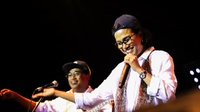 Java Jazz 2018: Sri Mulyani Bertopi Terbalik Diiringi Elek Yo Band