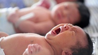 Cara Atasi Bayi Rewel Setelah Imunisasi Tanpa Obat Apapun