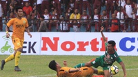 Hasil Bhayangkara FC vs Sriwijaya FC: Babak Pertama Skor Kacamata