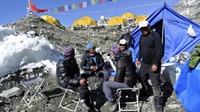 Sherpa: Kaum Super yang Terpaksa Menantang Maut
