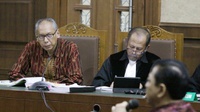 Hakim Sindir Setya Novanto Pingsan atau Tidur Saat Dipindah RS
