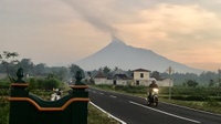 Gunung Merapi Meletus Freatik 5,5 Km, BNPB: Status Masih Normal