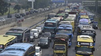 90 Ribu Kendaraan Sudah Kembali ke Jakarta Lewat Tol Cikampek