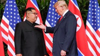 Donald Trump & Kim Jong Un Teken Dokumen Penting di Akhir Pertemuan