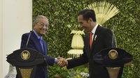 Jokowi dan Mahathir Mohamad Bahas Mobil Hingga Politik