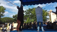 Pasangan LGBT Kembali Dihukum Cambuk di Aceh