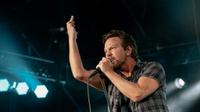 Konser Pearl Jam Kumpulkan Jutaan Dolar Bantu Tunawisma di Seattle 