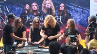 Gitar Megadeth Dilelang Laku Rp150 Juta untuk Korban Gempa Palu