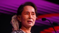 Di Balik Dicopotnya Gelar Ambassador of Conscience Aung San Suu Kyi