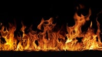 Kebakaran di Kebon Baru Tebet: 4 Rumah Terbakar & 3 Orang Tewas