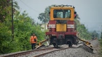 Sekitar 3.190 Km Jalur Kereta Api di Indonesia Mati Suri