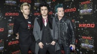 Band Green Day Akan Jual Lebih Dari 100 Peralatan Musiknya