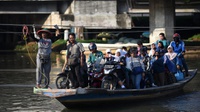 Perahu Eretan Masih Bertahan di Jakarta