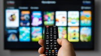 Ketahui Perbedaan Android TV dan Smart TV dari Fitur hingga OS