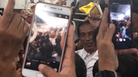 Jokowi Naik KRL karena Ingin Rasakan Berdesakan di Gerbong