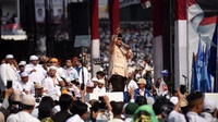 Respons TKN Jokowi Saat Prabowo Gebrak Podium Waktu Kampanye