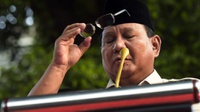 Ironi Prabowo: Tak Percaya Media, tapi Pakai Bukti Link Berita