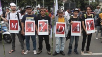 Massa Aksi May Day Bandung Diamankan, Dipaksa Buka Baju & Digunduli