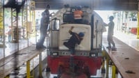PT KAI Daop 2 Bersihkan Kereta dengan Bahan Kimia Cegah Corona