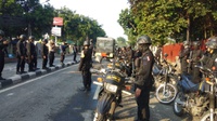 Polisi Sterilkan Jalan KS Tubun dan Petamburan dari Massa