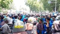 Demo Hari Ini Ribuan Mahasiswa di Kalbar, Sulteng & Sumbar Beraksi