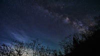 Kalender Astronomi Oktober 2022: Gerhana Matahari & Hujan Meteor