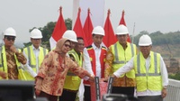 Jokowi Resmikan Tol Layang Japek II Terpanjang se-Indonesia