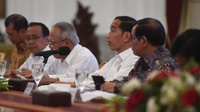 Jokowi Minta Anies Lanjutkan Naturalisasi & Normalisasi Sungai