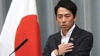 Menteri Jepang Cuti Melahirkan untuk Ayah & Ingin Jejaknya Ditiru