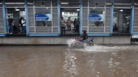 Daftar Penyesuaian Rute Transjakarta yang Terdampak Banjir Hari Ini