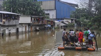 Banjir Jakarta Hari Ini Rendam 294 RW, Ratusan Sekolah Harus Libur