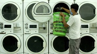 Musim Penghujan jadi Ladang Cuan bagi Bisnis Laundry Kiloan