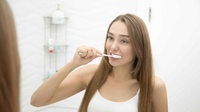 Rawat Kesehatan Gigi dan Mulut dengan Obat Kumur & Pasta Gigi